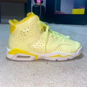 Air Jordan retro 7 dynamic yellow floral citron tint size 7Y